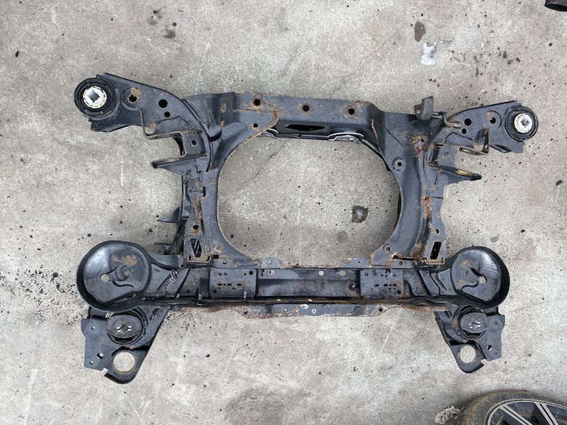 Punte spate VOLVO S90 2018+ 32268549