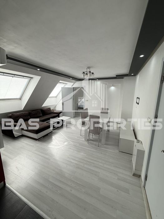 Дава се под наем Двустаен апартамент в София, Люлин 8 - 62 кв.м за 561 € - Снимка #1