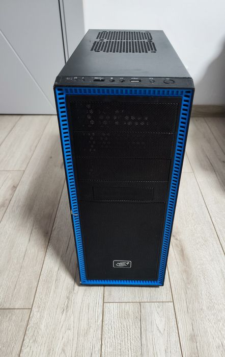 Carcasa Deepcool cu 3 ventilatoare + sursa defecta