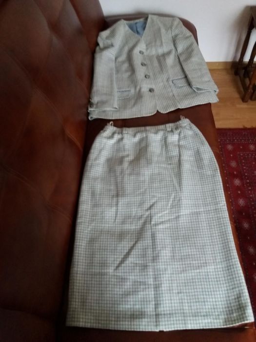 Costum damă lână măsura 48