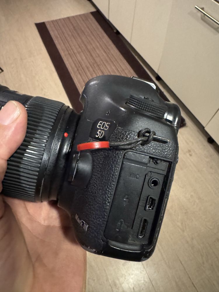Canon 5D mark 3 dslr body