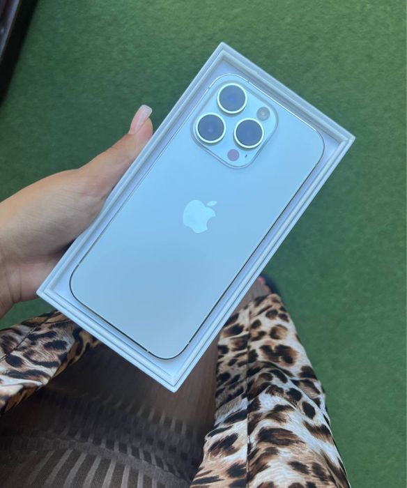 iphone 14 pro silver