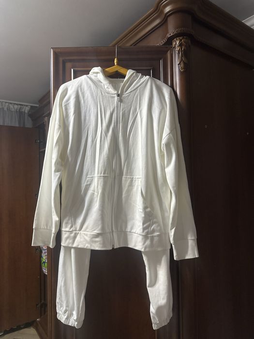 Продам женские вещи