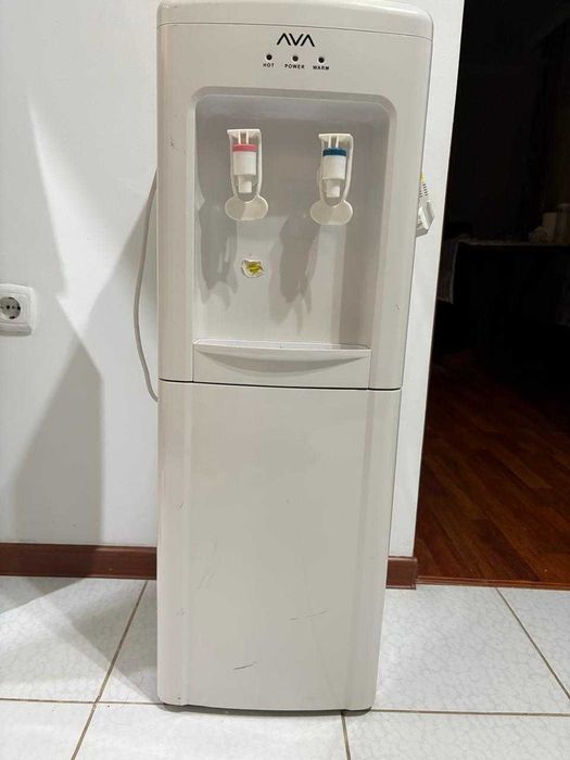 Диспенсор для воды