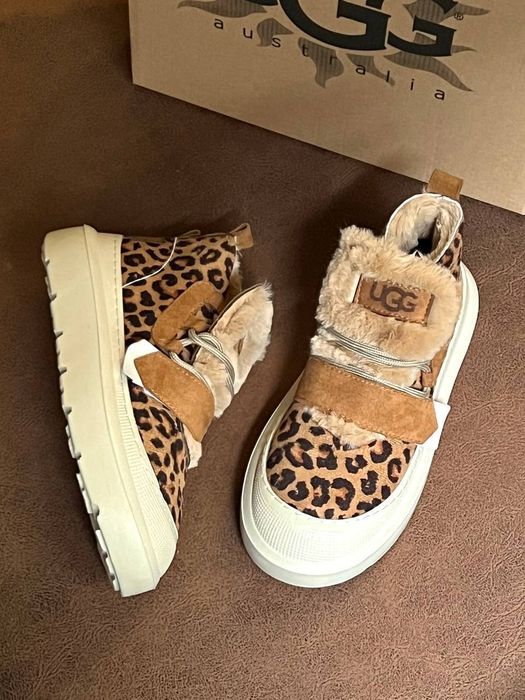 Ghete dama ugg animal print