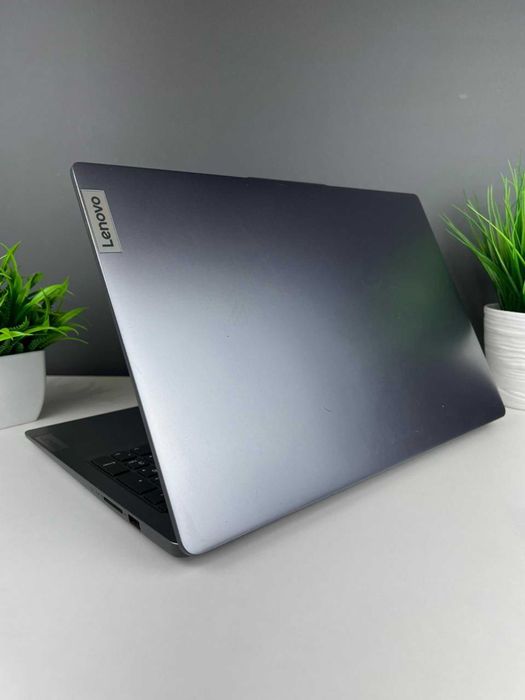 Ноутбук Lenovo / AMD Ryzen 5 5-поколение / 8 ГБ /15/арт. 1258а57110