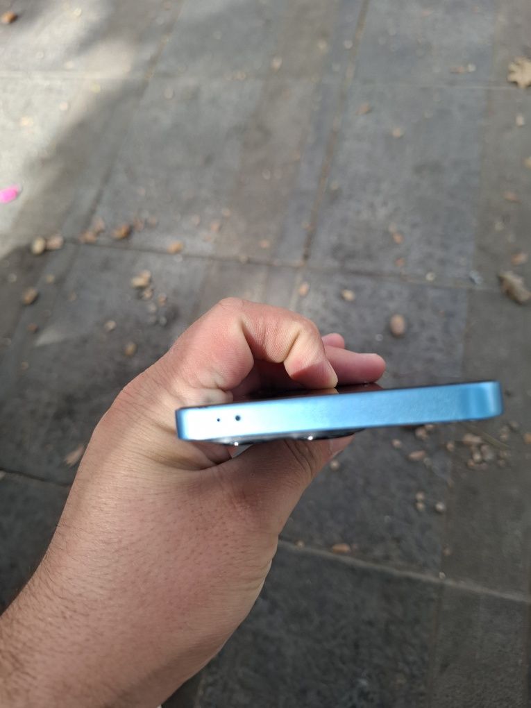 Срочно продаётся Honor X8A 8/128