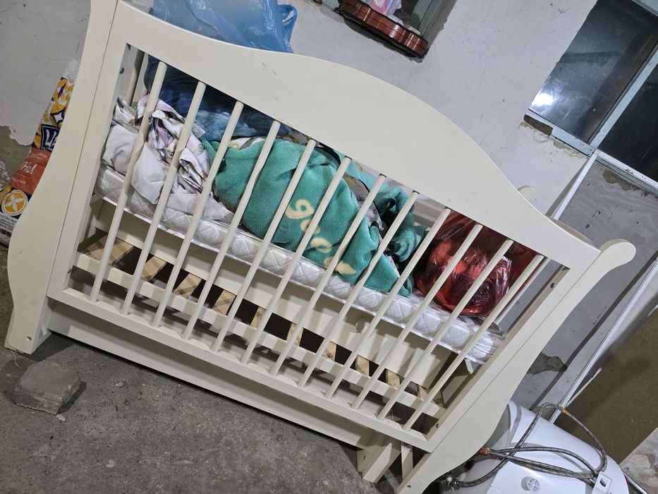 Срочно продам манеж