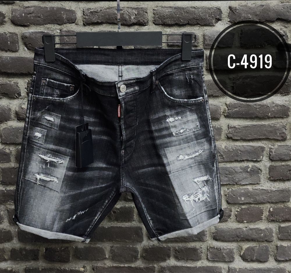 Blugi scurti barbati Dsquared Model Nou marimi **44-54**
