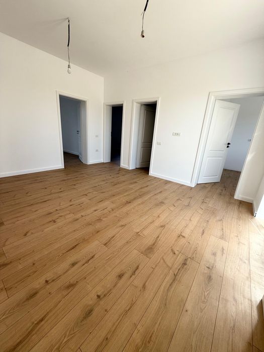 Apartamente noi cu 3 camere !!