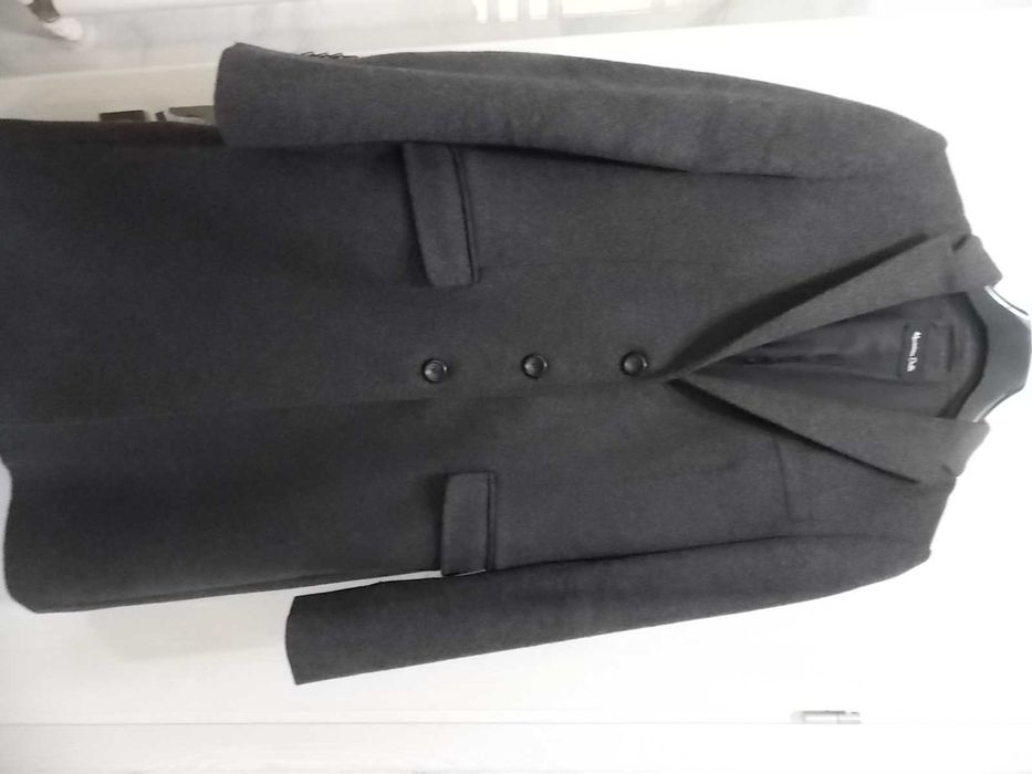 palton Massimo Dutti mas 42 - 350 lei