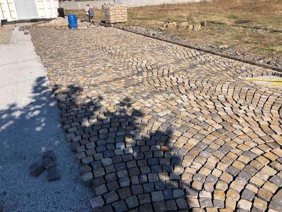 Piatră cubică Andezit, mă deplasez oriunde în Țară