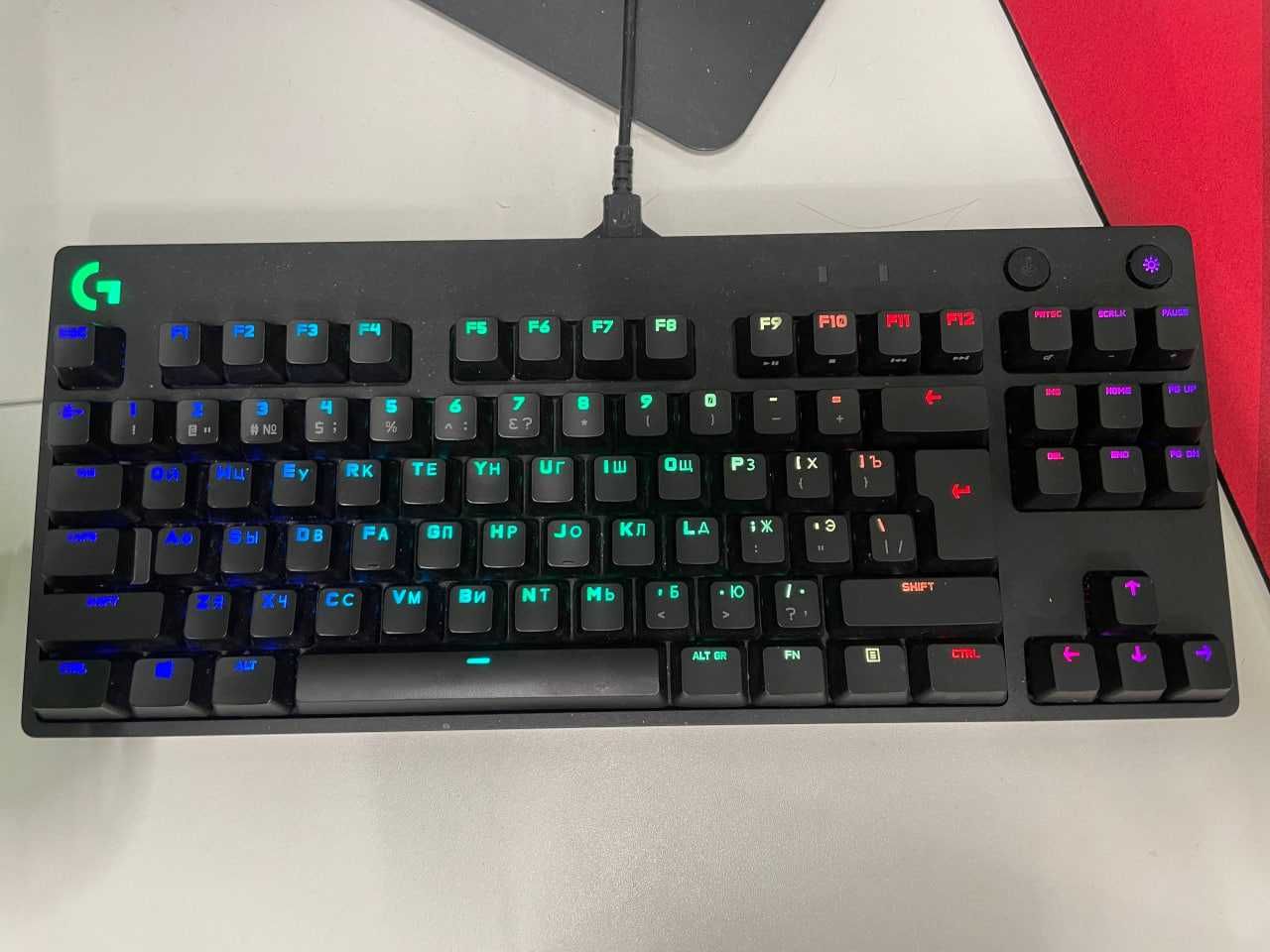 Клавиатура Logitech G Pro