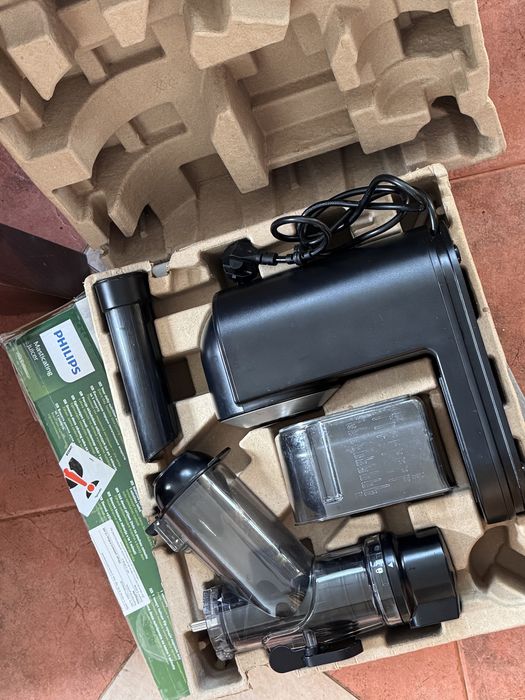 Philips Viva Collection бавнооборотна сокоизтисквачка КАТО НОВА!