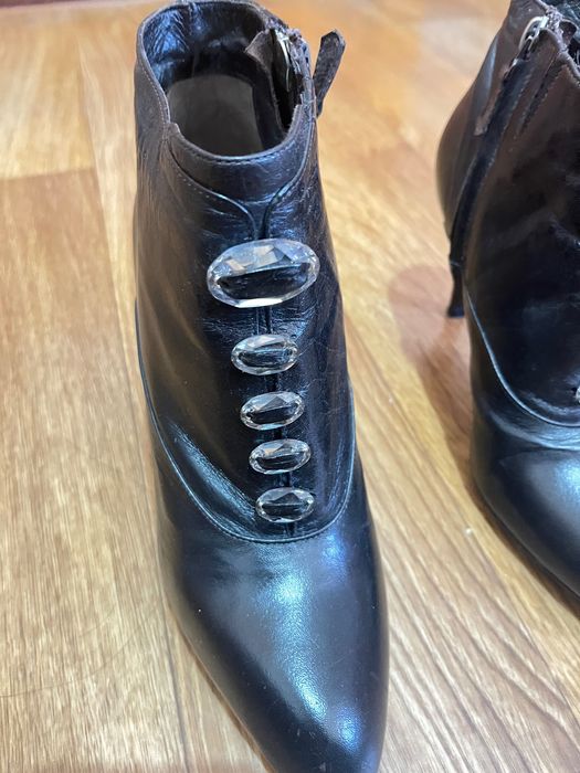 Продаю женский  ботильон