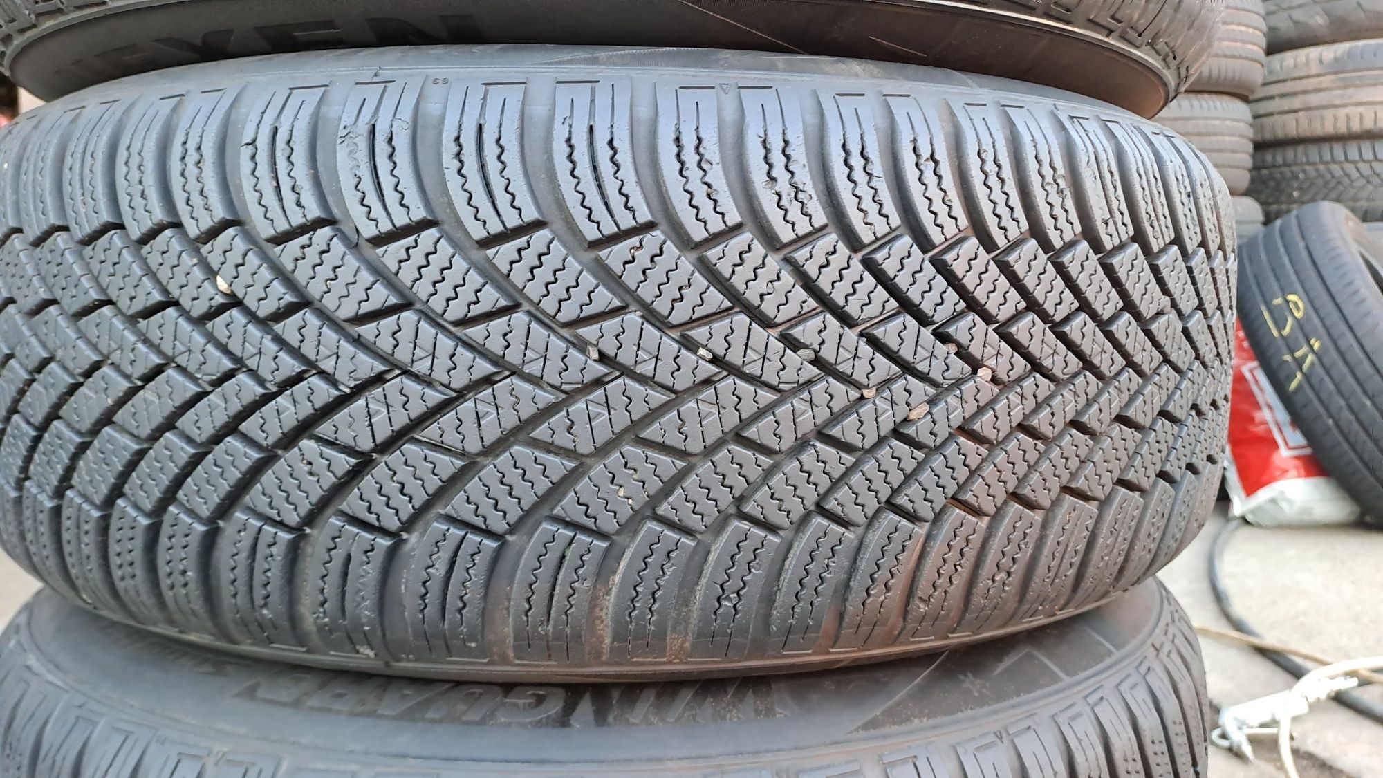 4бр. Почти Нови 205/60/16 Nexen Winguard Snow G 3
