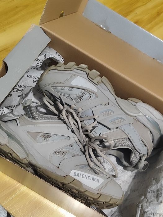 Сиви(Grey)Balenciaga Track
