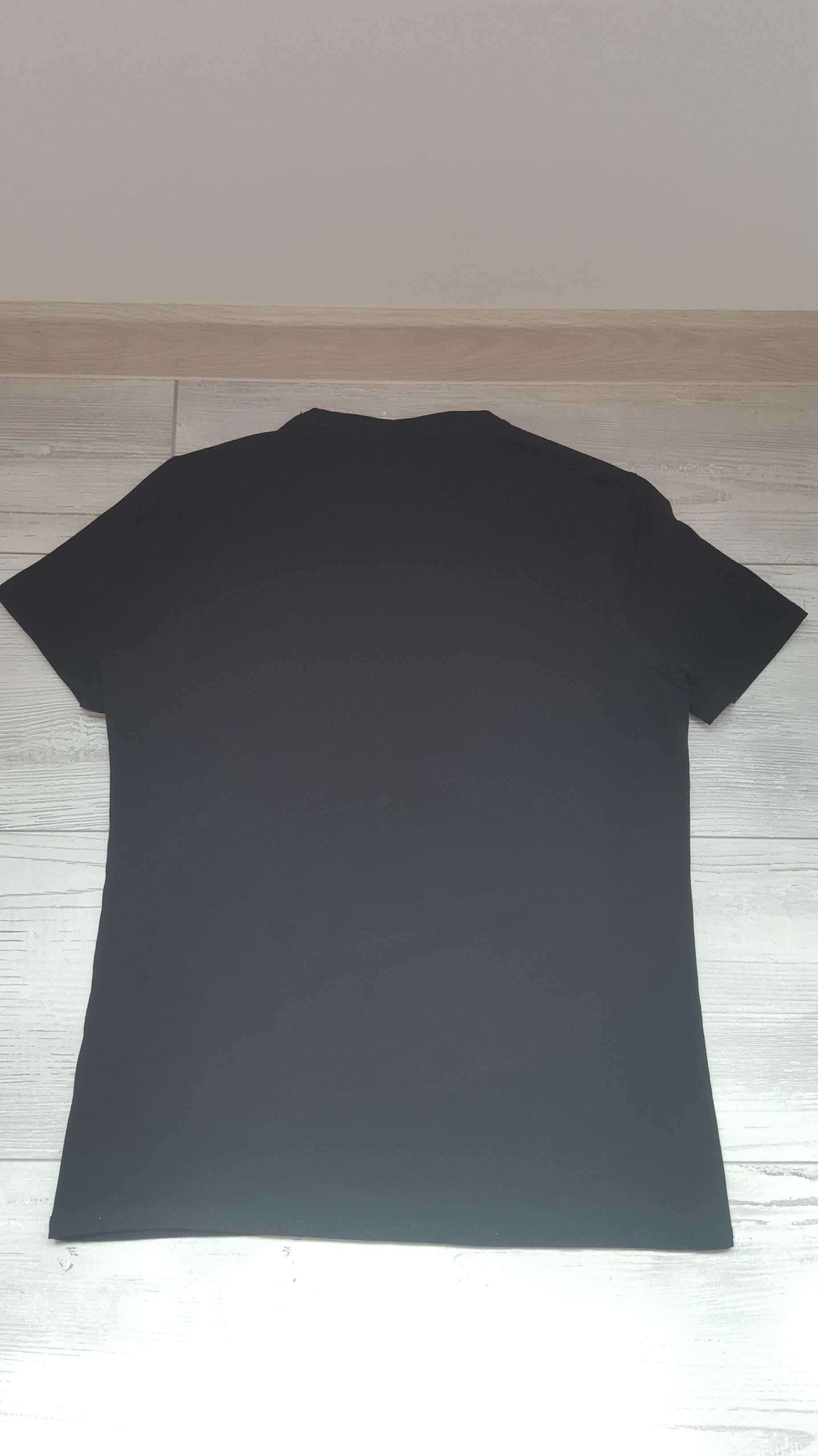Мъжка черна тениска GUESS SLIM FIT размер S