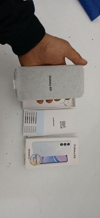 SAMSUNG  A15  6/128 сотилади.