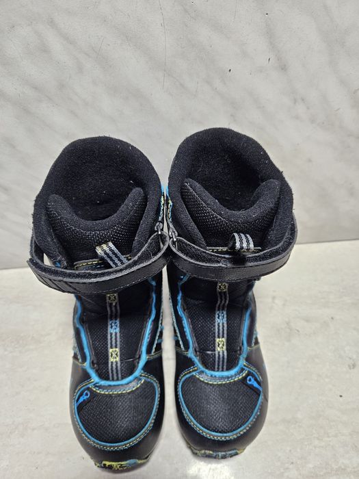 Boots 131  buti placa snowboard   k2  mărimea  32,5 (19,5   cm) .