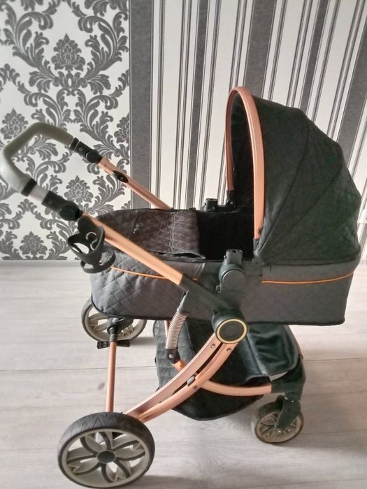 Продам коляску детскую