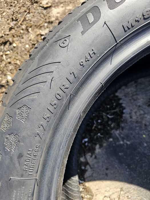 225 50 17 Dunlop m+s