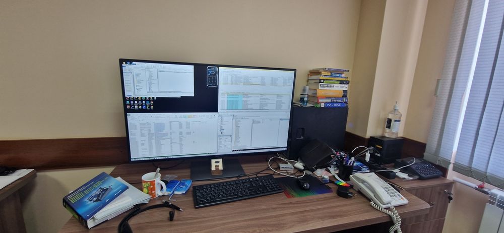 Большой монитор Dell UltraSharp U4320Q