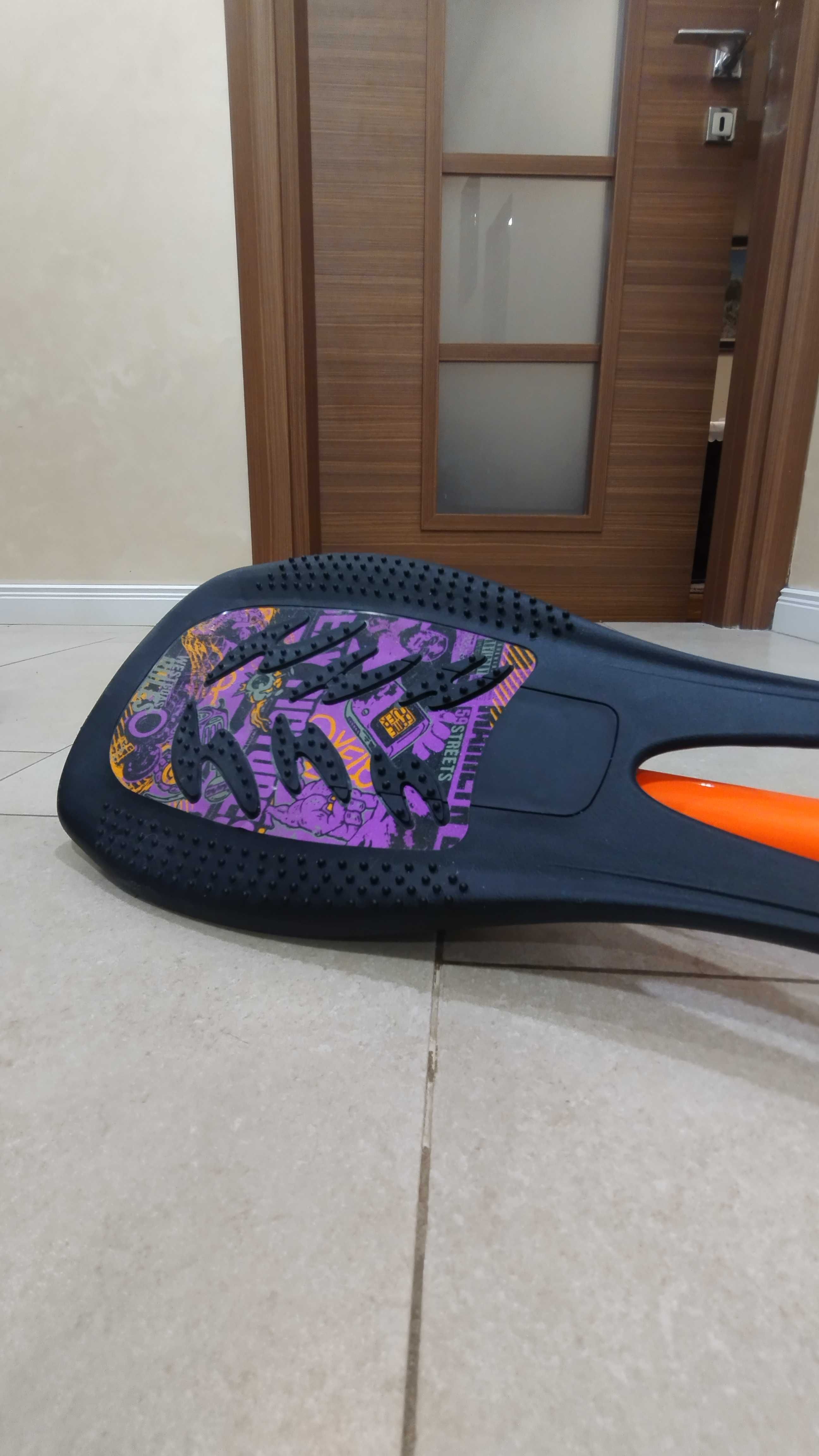 Продавам waveboard Oxelo