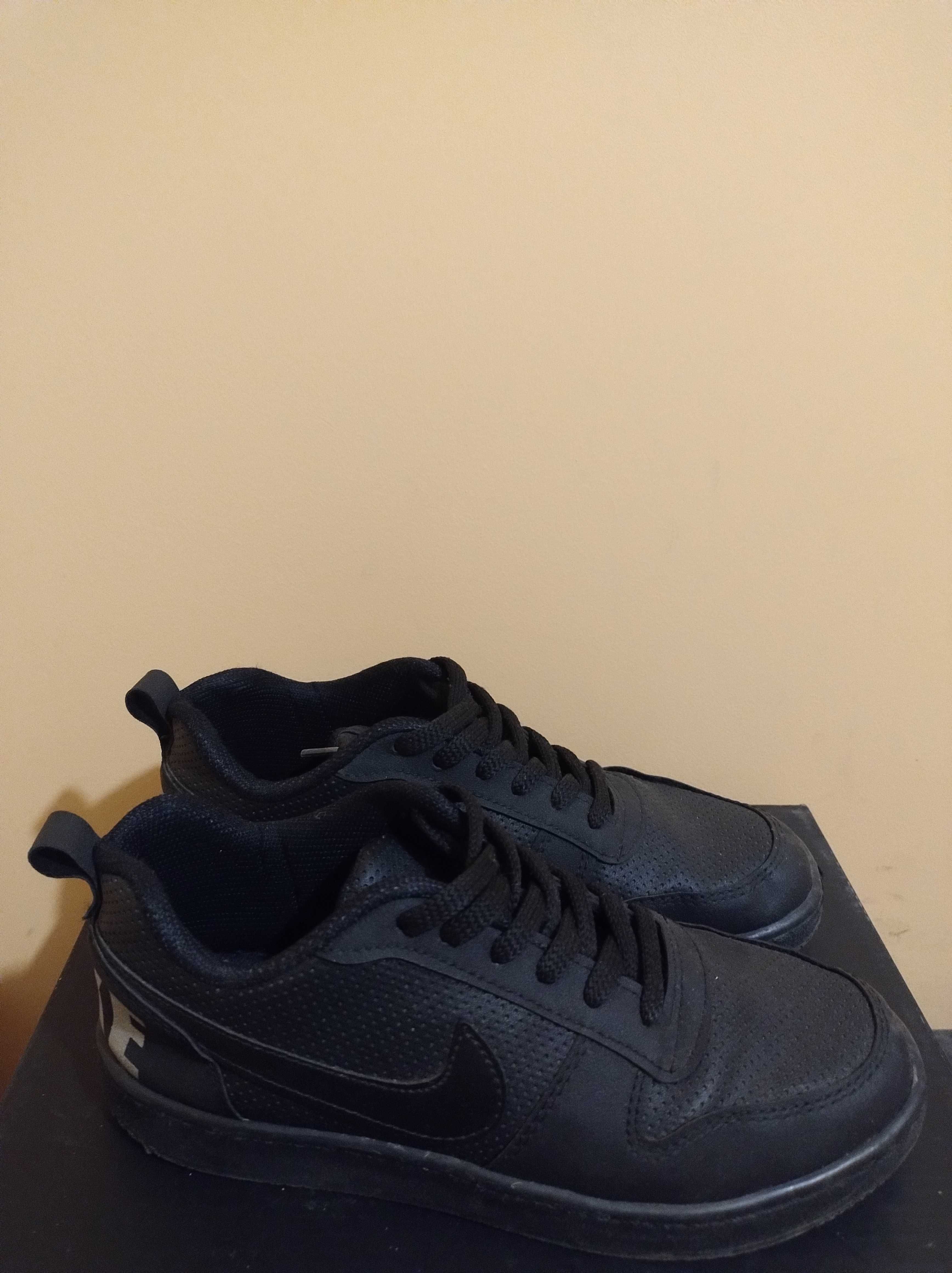 Дамски маратонки NIKE