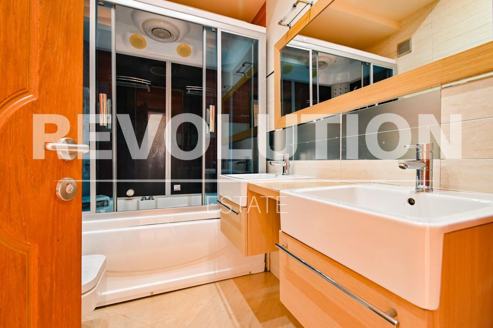 Дава се под наем Четиристаен апартамент в София, Витоша - 300 кв.м за 1900 € - Снимка #11