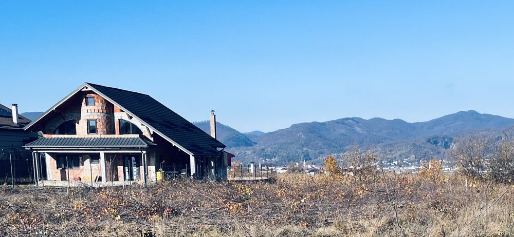 17 ARI intravilan M.Eminescu  - Baia Mare  LOC SUPERB DE CASA