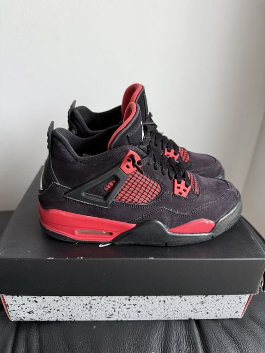 Vand pantofi sport AIR JORDAN 4 RETRO marimea 40 ORIGINALI