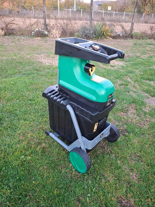 Tocător crengi  / ramuri