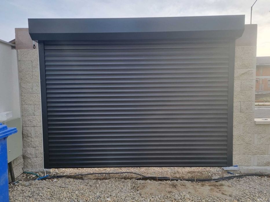 Usi de garaj automate / electrice