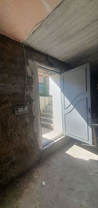Сдаётся помещение для склада сзади базара Бек барака