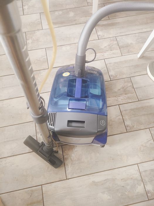 Продам пылесос Томас