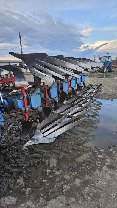 Vând plug Lemken 6+1