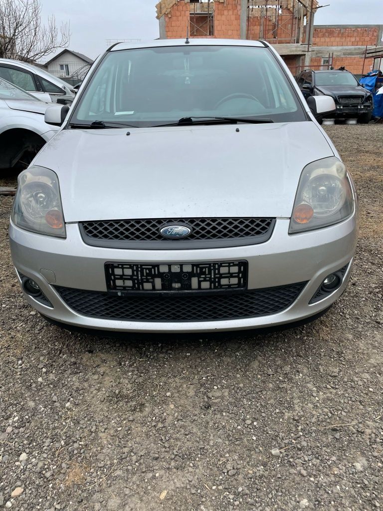 Capota bara far stanga dreapta aripa ford fiesta mk5 1.4tdci