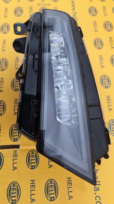 Lampa proiector ceata led dreapta Seat Leon 3 facelift Ateca