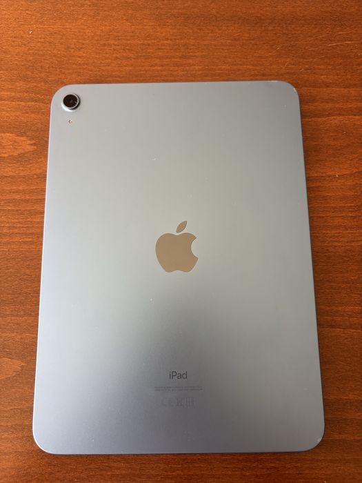 iPad 10th generation в ПЕРФЕКТНО състояние!