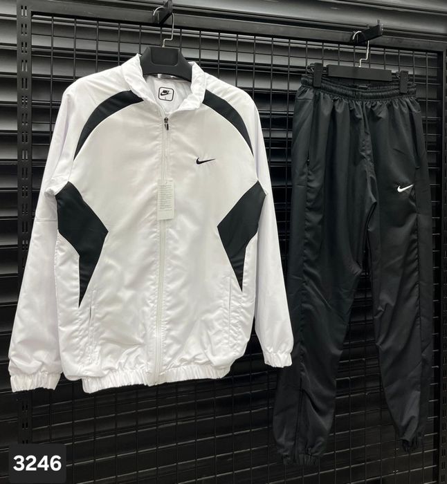Мъжки екипи Nike,Lacoste