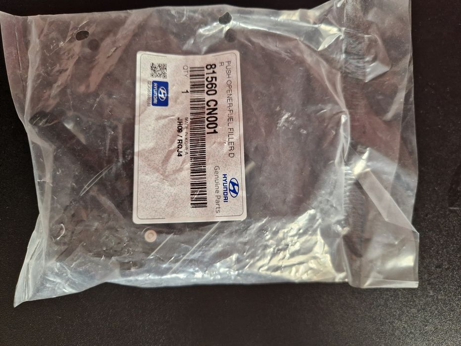 Hyundai Kona  ориг части 81560CN001 & 81561K4AA0