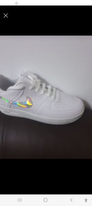 Adidasi. Marimea 36,37,38,39. Pret 90 lei fix