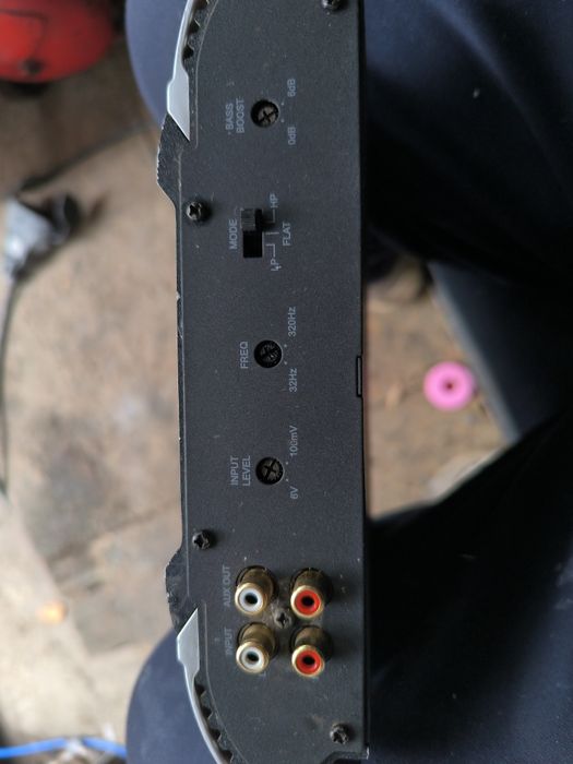 Statie auto jbl si sub subwoofer jbl