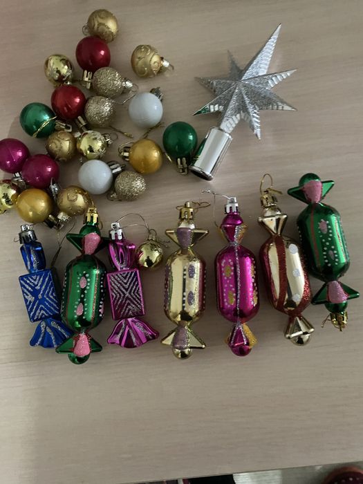 Продам елочные игрушки