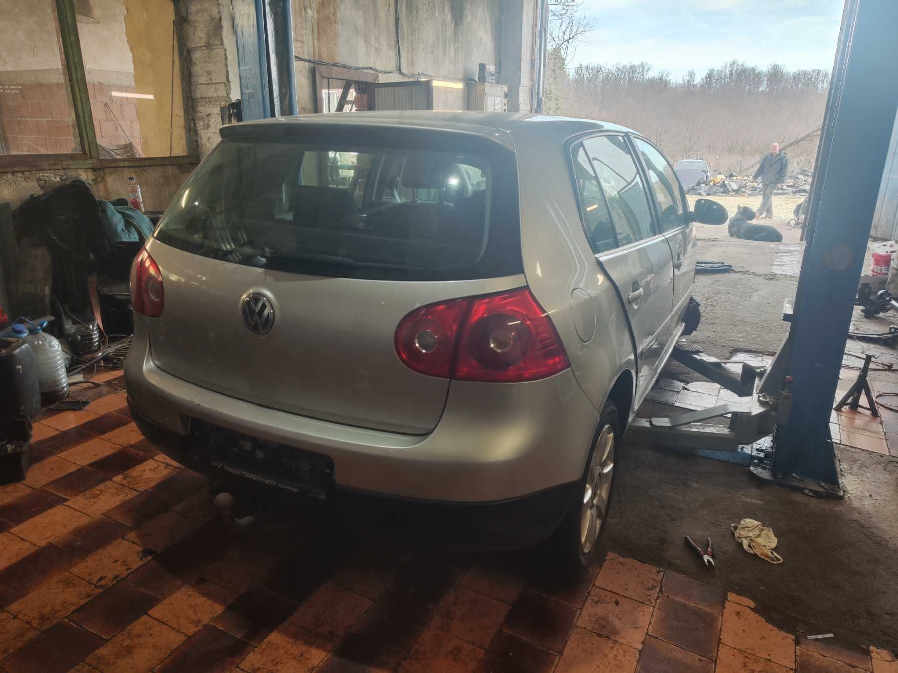 Golf 5 1.9 tdi bkc на части 4 врати голф 5