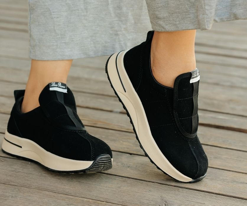 Продам кроссовки лоро пиано