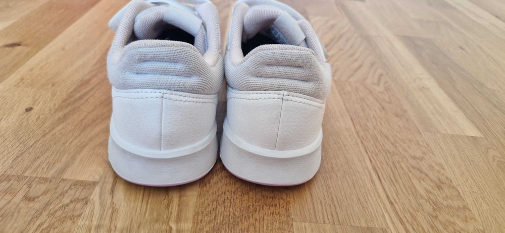 Детски обувки Adidas