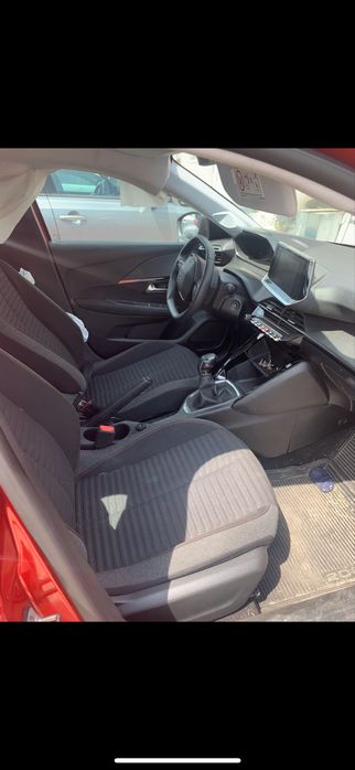 Peugeot 208 2022 1.2 benzina avariat