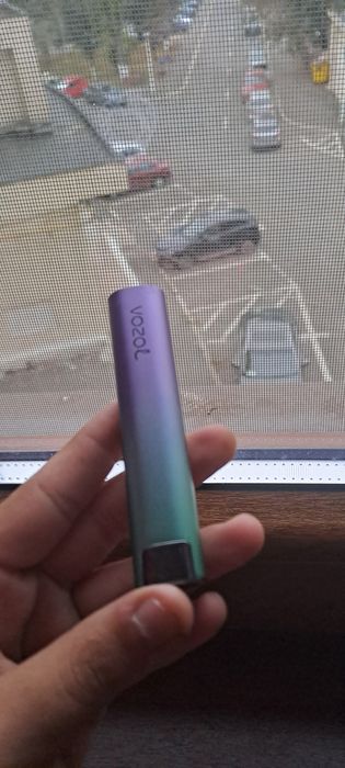 Vape vozol cu ecran jucăuș